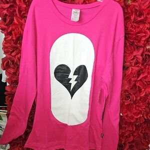 Fortnite NWT Women's Pink Long Sleeve Shirt with Heart Graphic Size Large